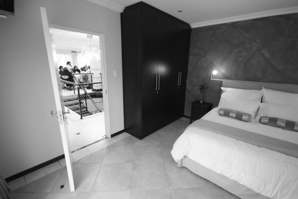 Lumley'S Place Guesthouse Pniel Bagian luar foto