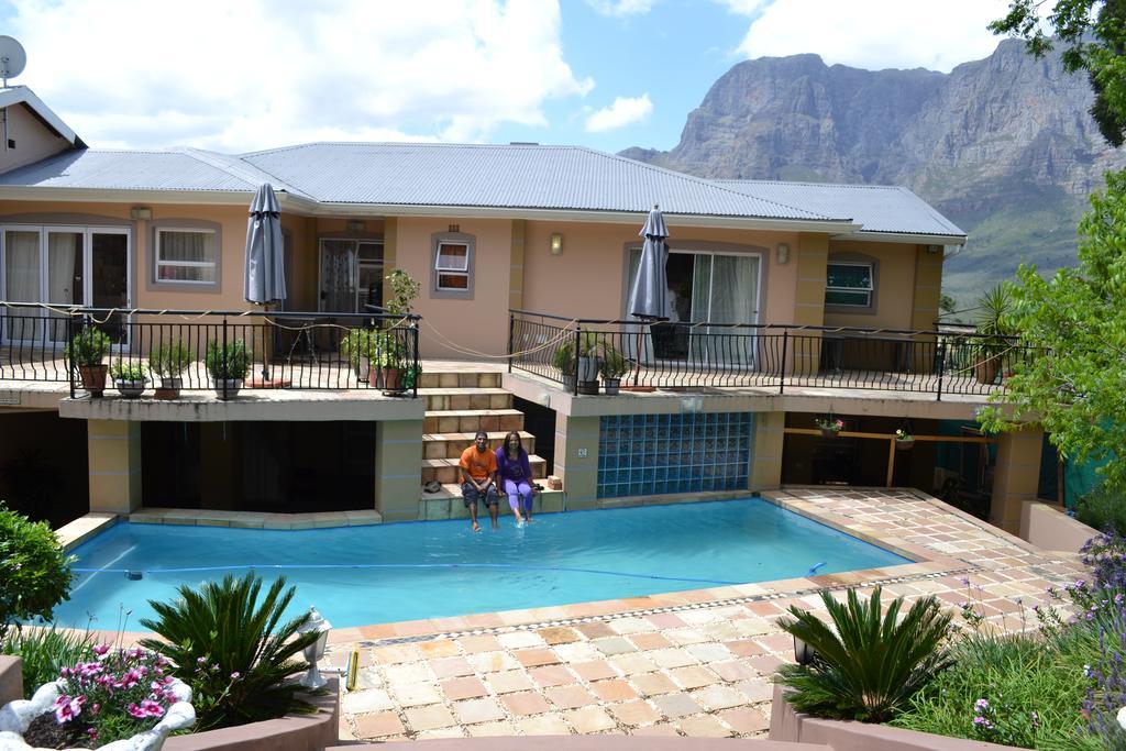 Lumley'S Place Guesthouse Pniel Bagian luar foto