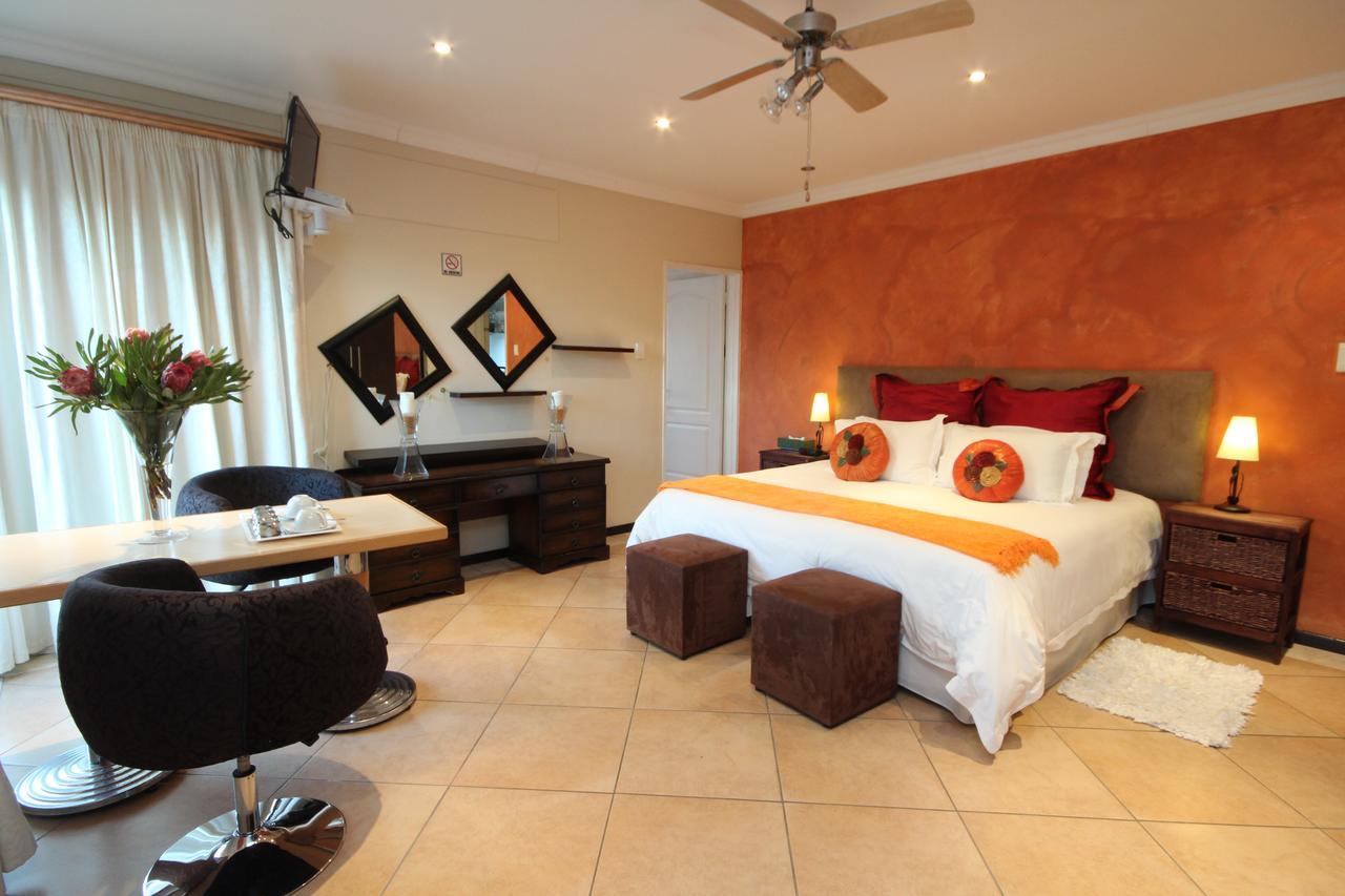 Lumley'S Place Guesthouse Pniel Bagian luar foto